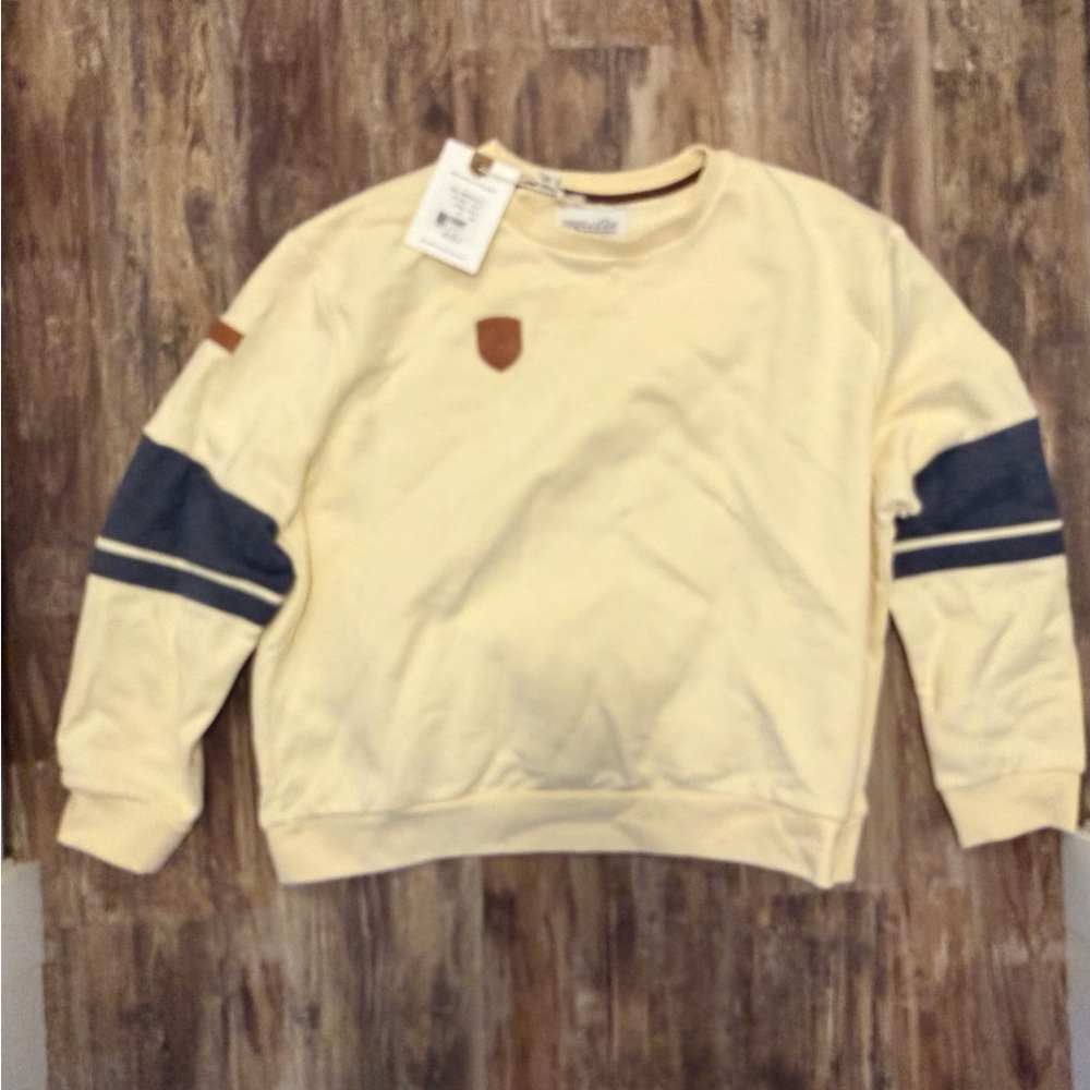 wannakome sweater new with tags XXL
